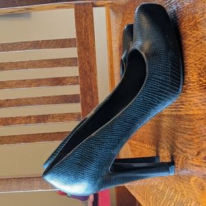 EUC Franco Sarto black heels 8.5
